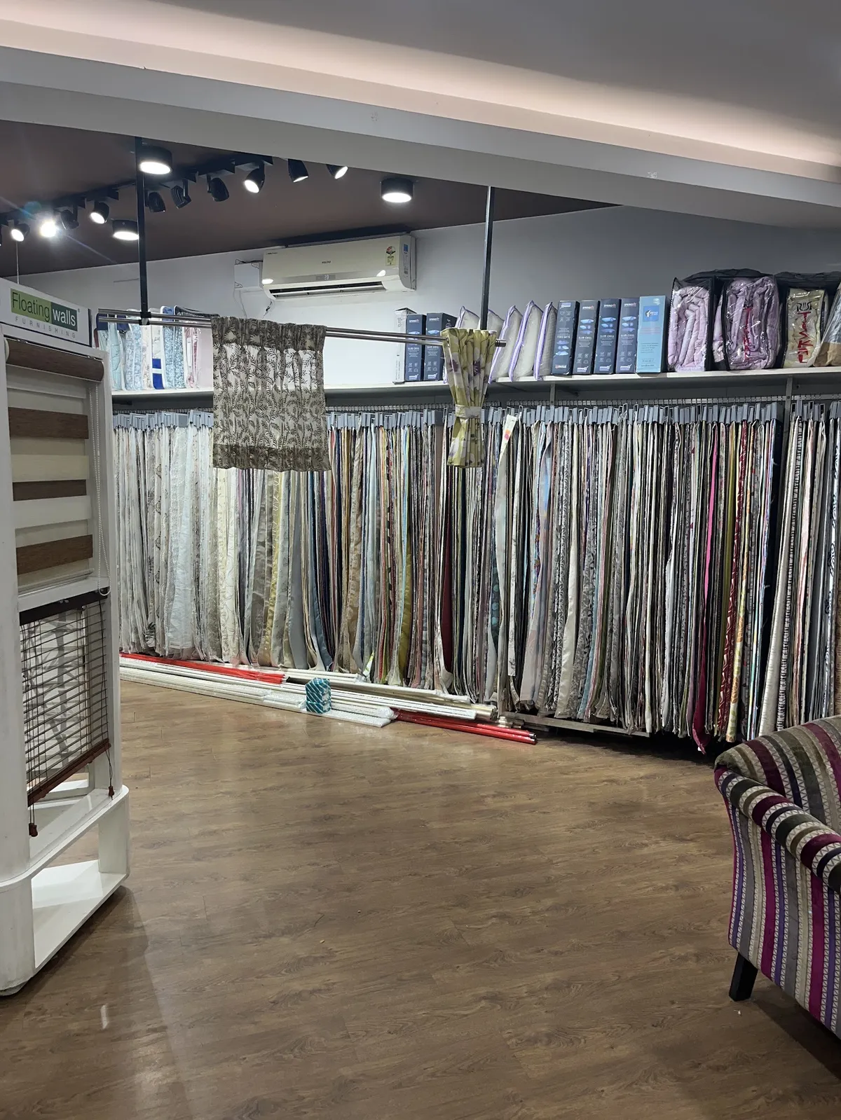 Floating Walls Furnishing Store – Jayanagar project 2