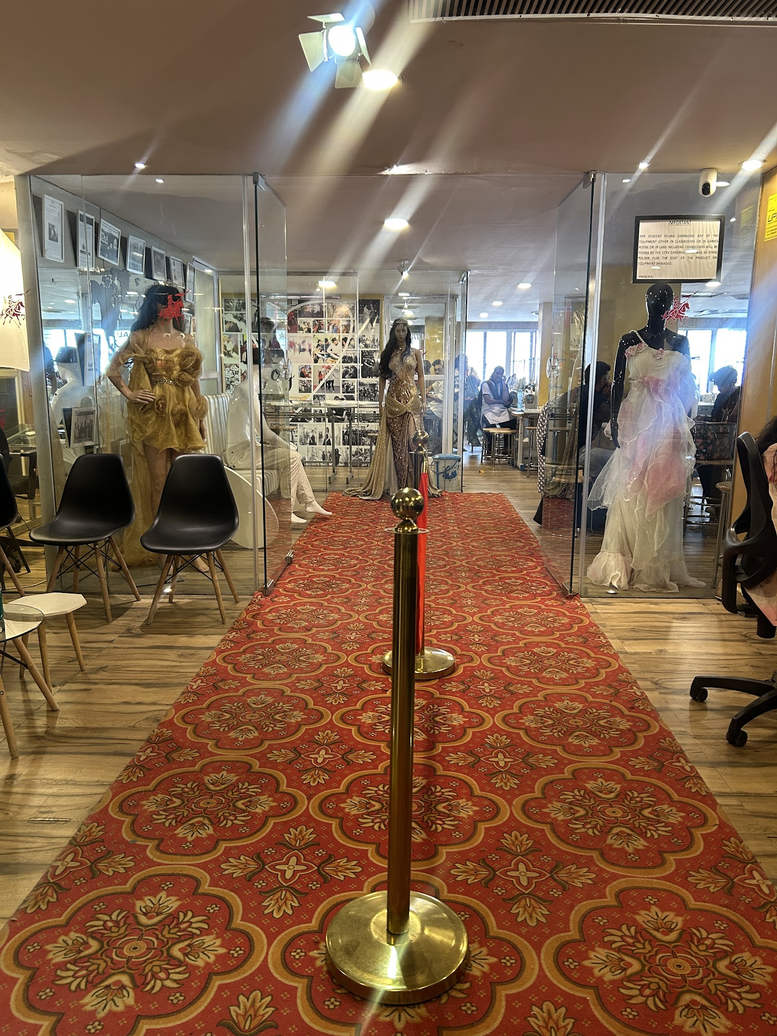IDeA World College - Thomas Tower: Interior, Fashion and Graphic Design School project