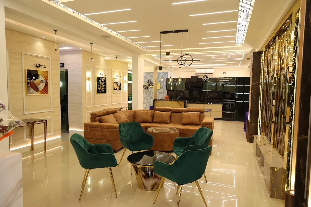 The Luxury Walls - Experience Center project 1