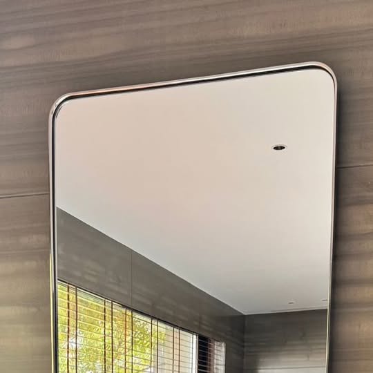 Mirrorwalla on Instagram