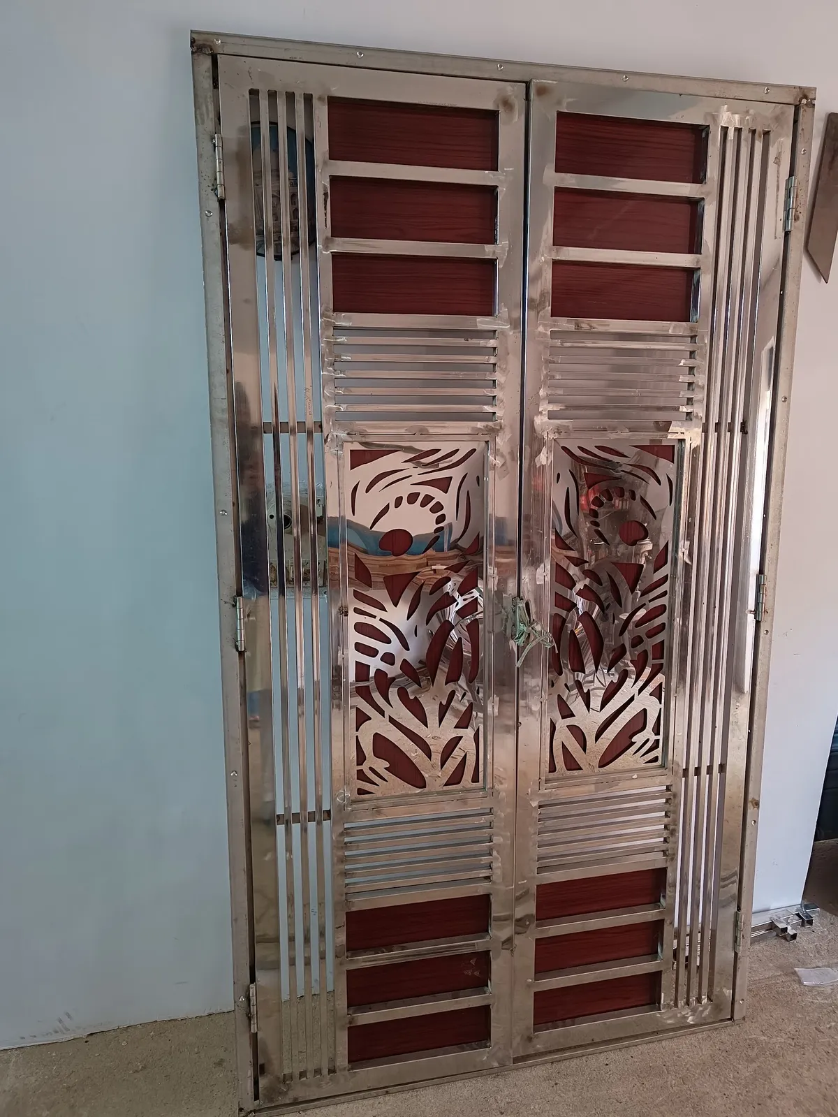 Royal Interiors and Fabrication — interior design portfolio in Ghaziabad
