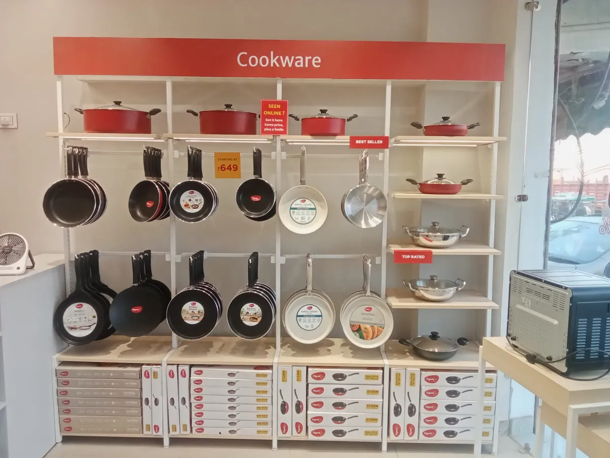 Pigeon Exclusive Store - Nasbandi Colony, Ghaziabad | Chimneys, Hobs, Cast Iron Cookware & More project 3
