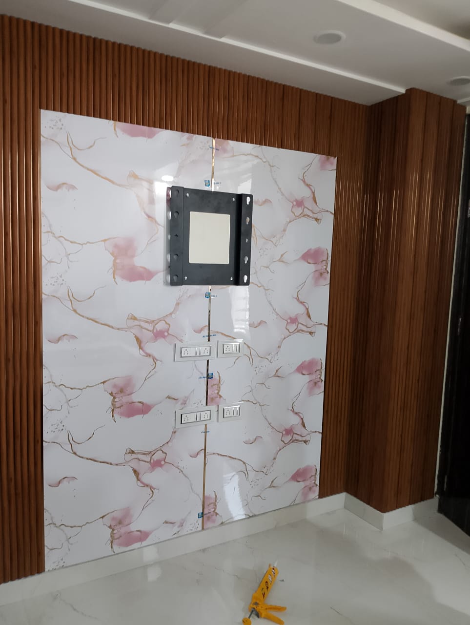 Wallpaper store in gurgaon | Window Blinds | WPC Panels|Charcoal Louvers|Home & Office Interior & Exterior cladding