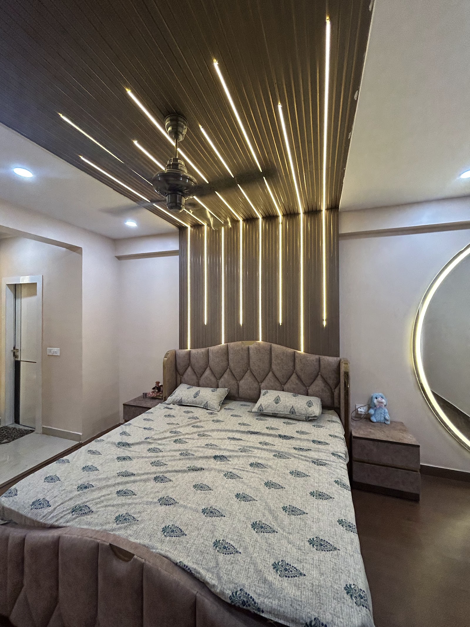 The Living Interiors
