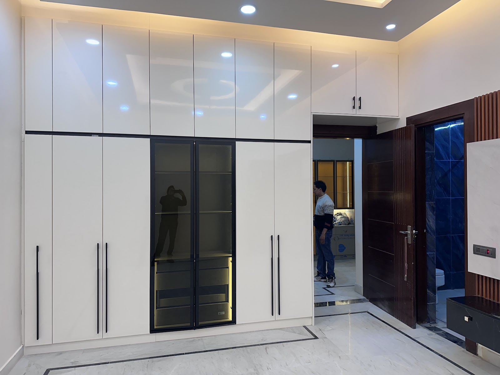 Om Modern Decor — interior design portfolio in Gurgaon