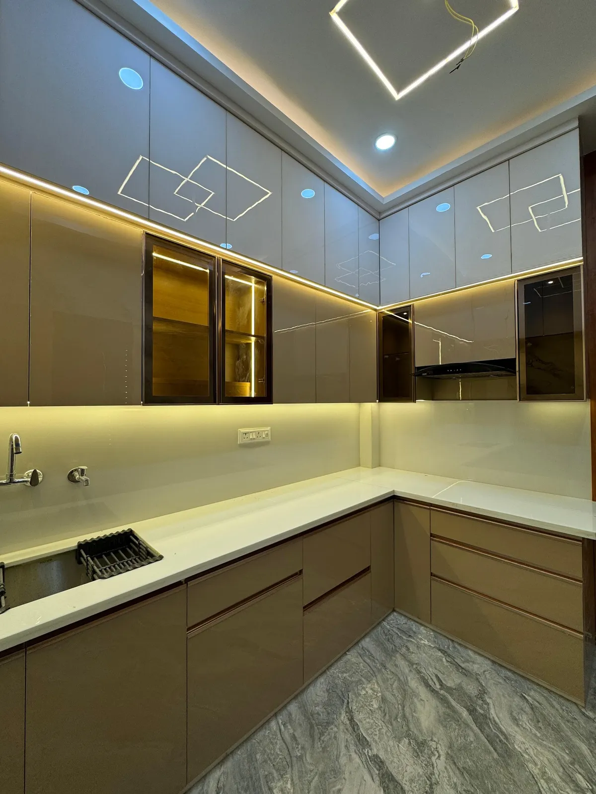 Aks modular-carpenter, Modular kitchen,TV cabinet,lcd cabinet, Cupboard, wardrobe, Carpenter in greater Noida project