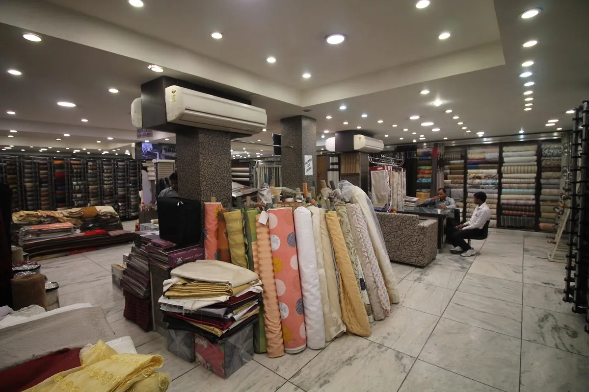NOIDA HANDLOOMS. project 1