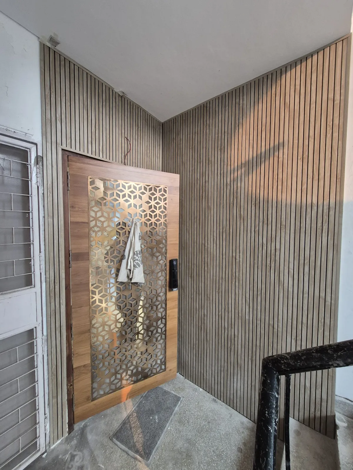 LANSI INTERIOR LLP — interior design portfolio in Noida